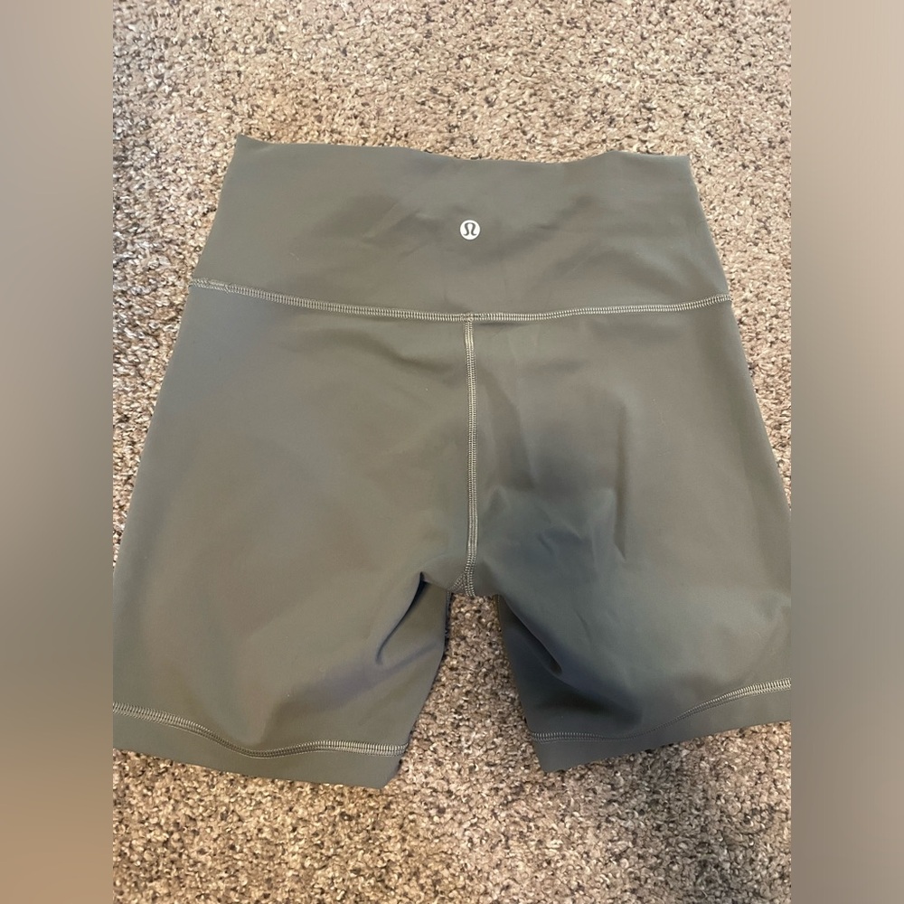 Lulu lemon brand new workout short!